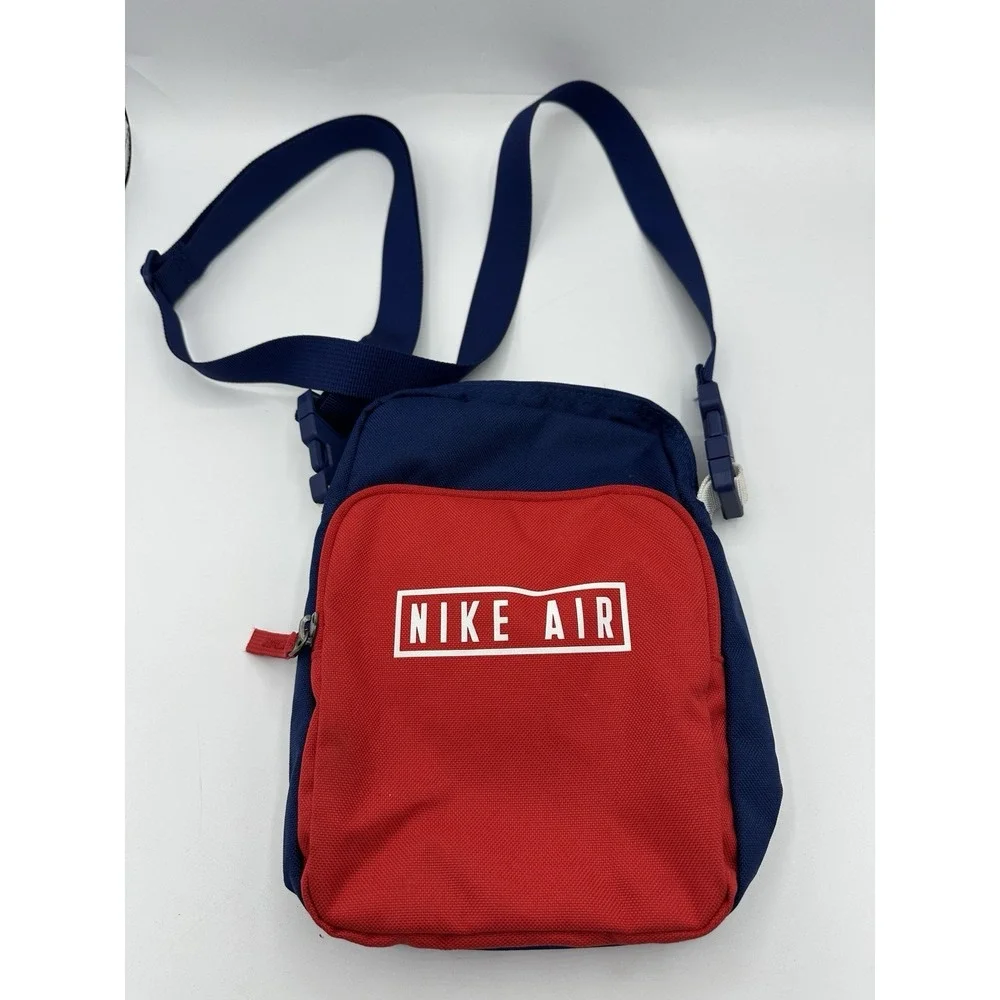 nike air backpack blue and red Hayward Void/University Featuring a 4 NIKE HAYWARD FUTURA USA Blue